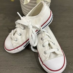 Converse toddler’s white